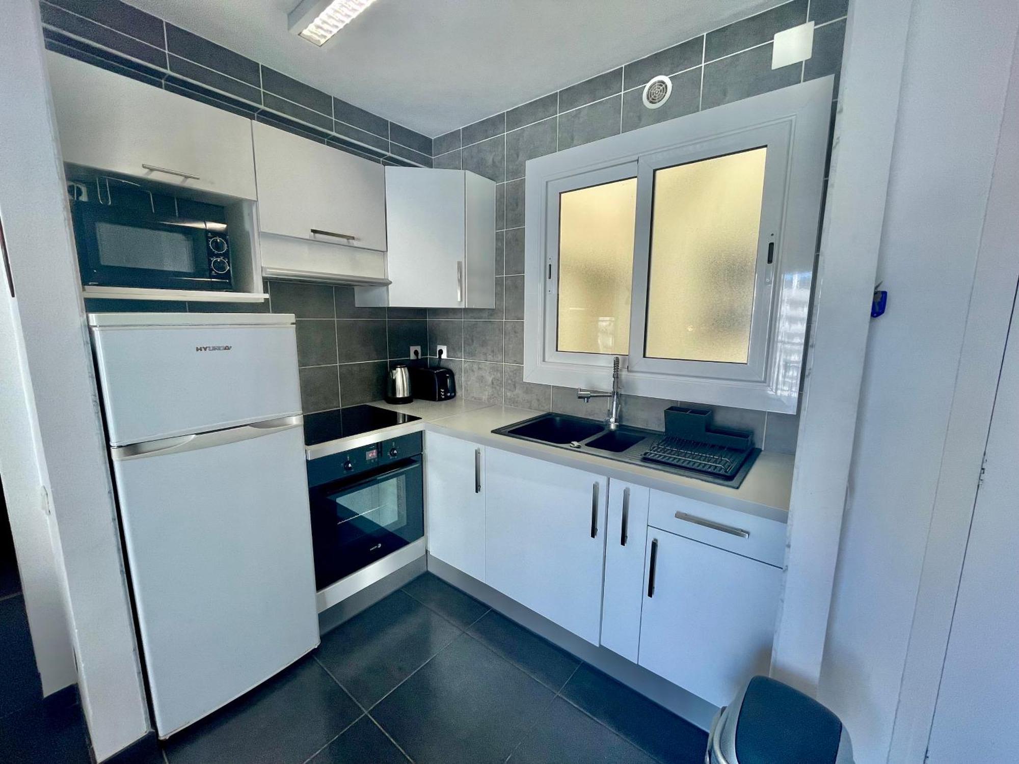 Apartment Delfin 8f Roses